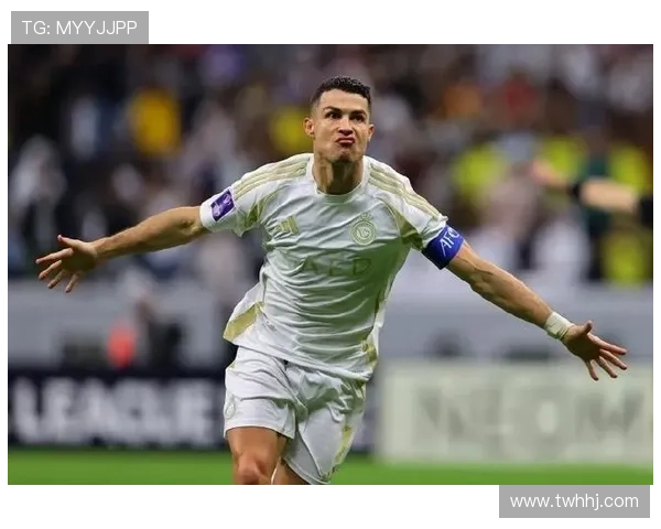 C罗愤怒出局后迅速返回更衣室沙特媒体独家报道比赛心情